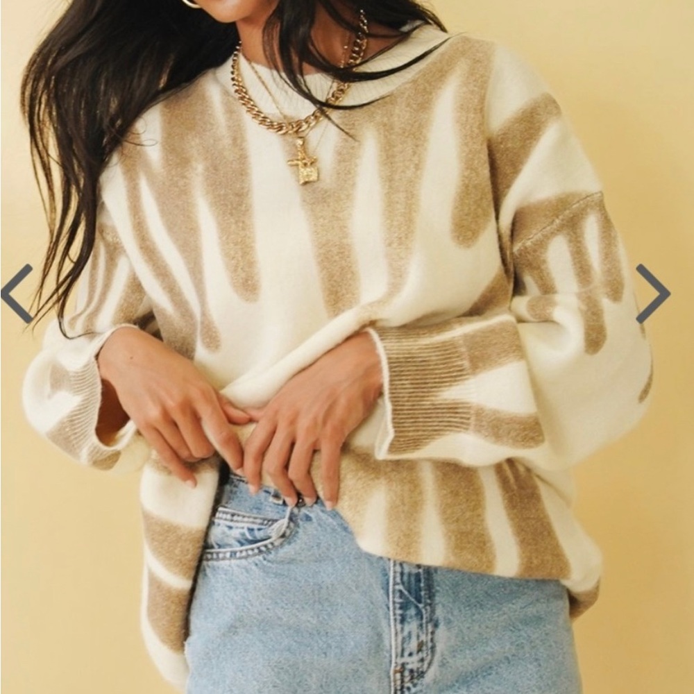 Verge Girl Along the Sidewalk Sweater